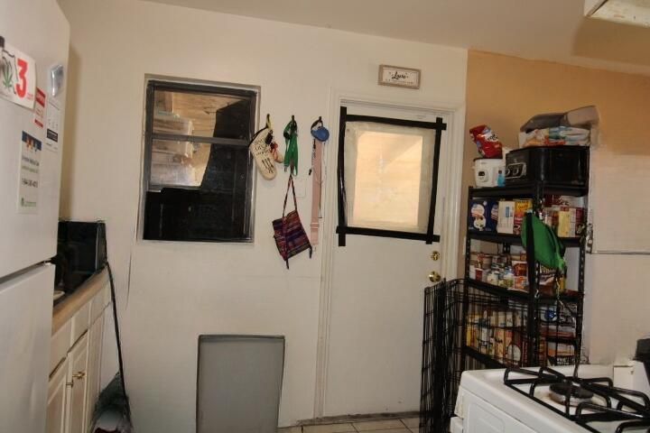 En Venta: $269,000 (3 camas, 1 baños, 900 Pies cuadrados)