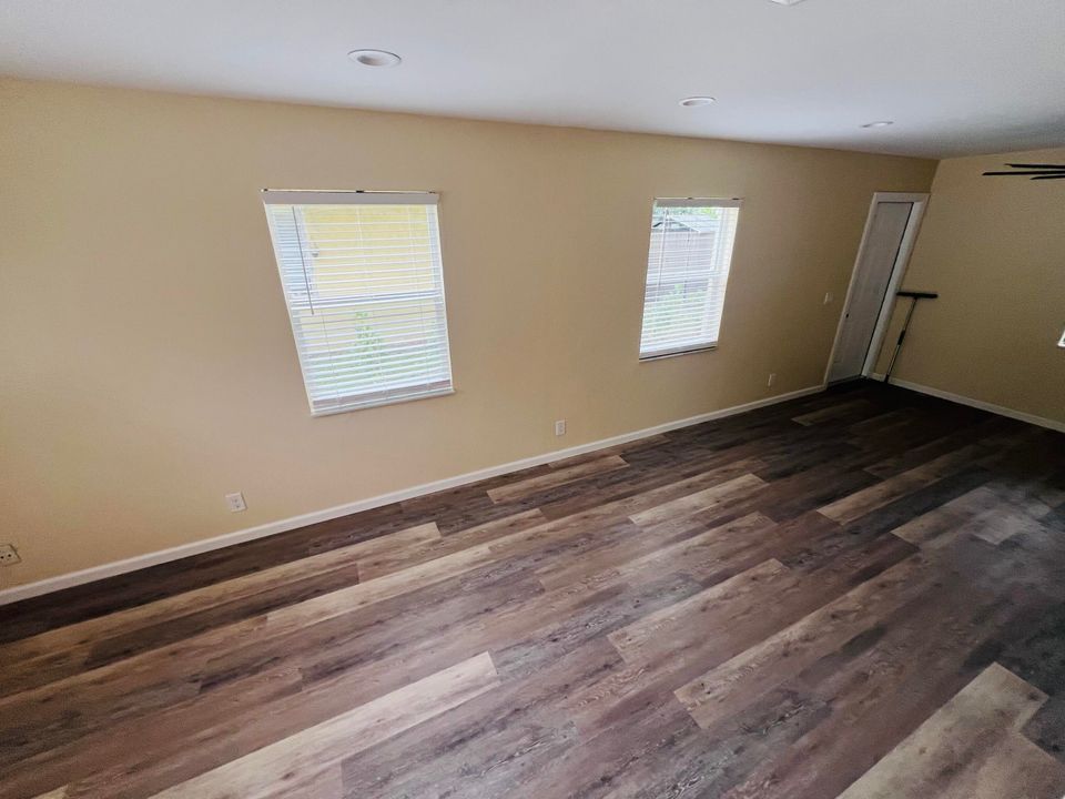 For Rent: $2,500 (2 beds, 1 baths, 1104 Square Feet)