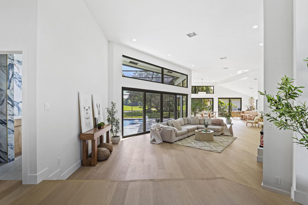 待售: $1,895,000 (3 贝兹, 3 浴室, 3115 平方英尺)