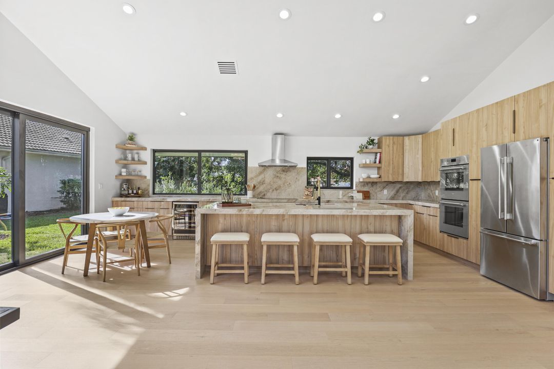 待售: $1,895,000 (3 贝兹, 3 浴室, 3115 平方英尺)