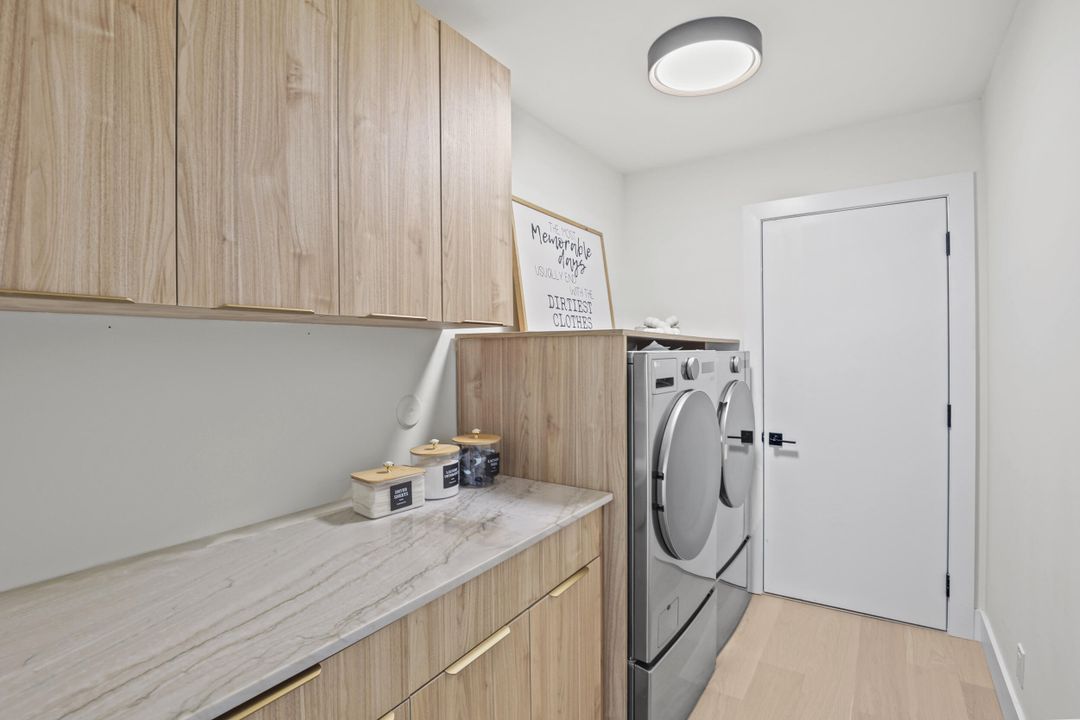 待售: $1,895,000 (3 贝兹, 3 浴室, 3115 平方英尺)