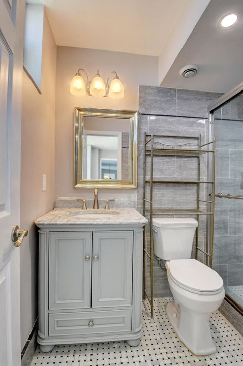 待售: $287,000 (2 贝兹, 2 浴室, 1050 平方英尺)