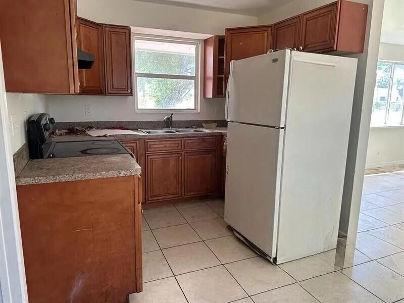 En Venta: $279,000 (3 camas, 1 baños, 975 Pies cuadrados)