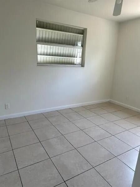 En Venta: $279,000 (3 camas, 1 baños, 975 Pies cuadrados)