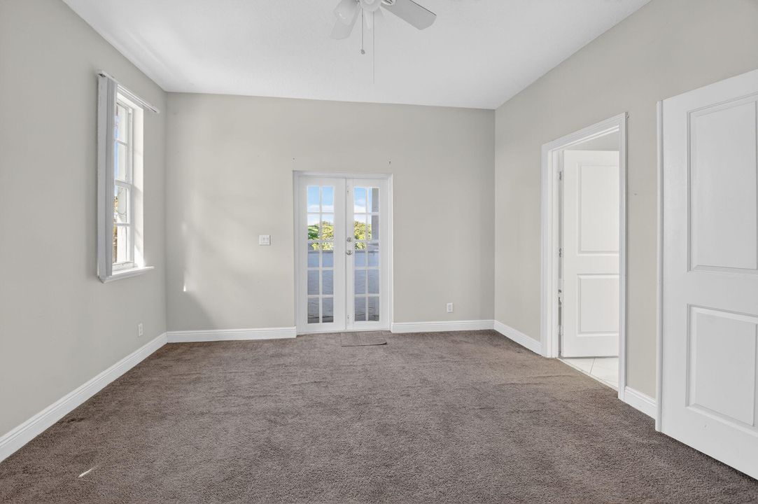 For Sale: $499,999 (3 beds, 3 baths, 2000 Square Feet)