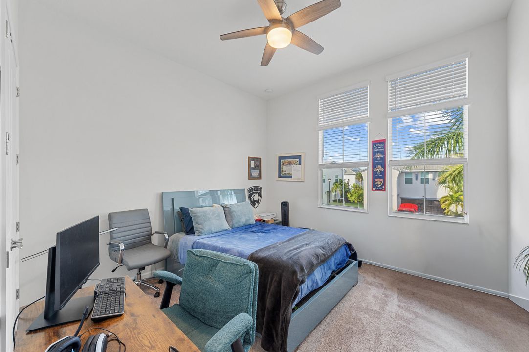 En Venta: $510,000 (3 camas, 2 baños, 2138 Pies cuadrados)