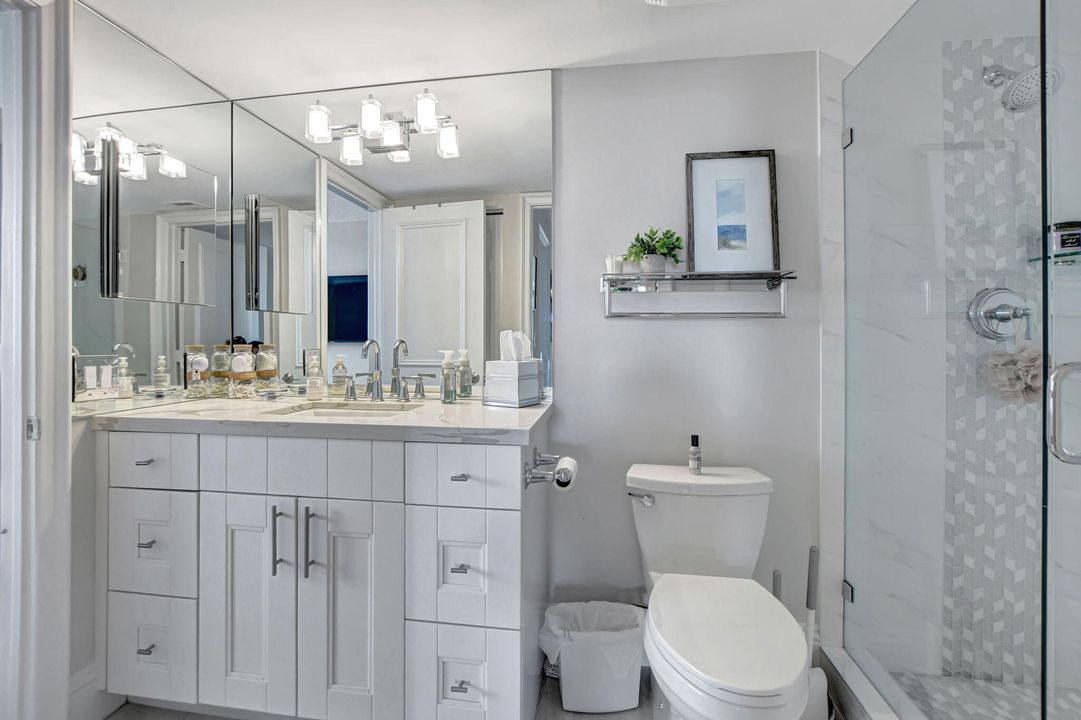 待售: $975,000 (2 贝兹, 2 浴室, 1230 平方英尺)