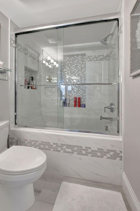 待售: $975,000 (2 贝兹, 2 浴室, 1230 平方英尺)