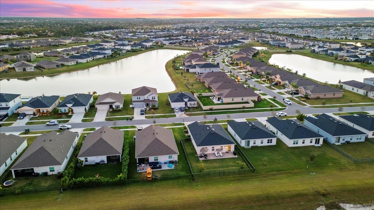 For Sale: $424,000 (4 beds, 2 baths, 1817 Square Feet)