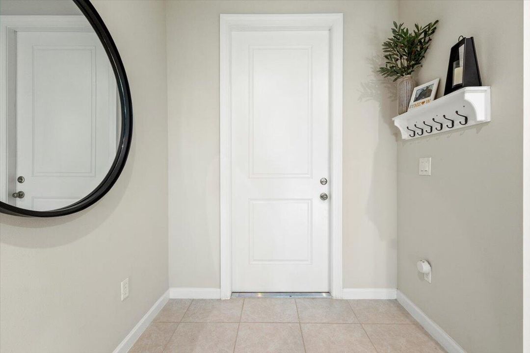 For Sale: $424,000 (4 beds, 2 baths, 1817 Square Feet)