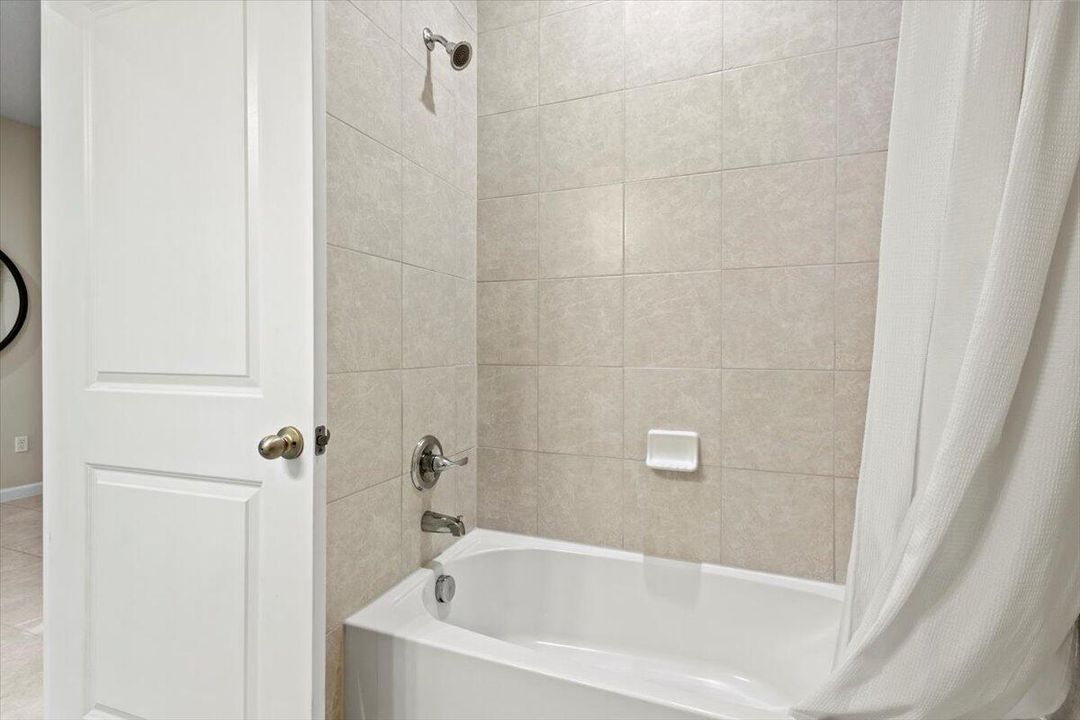 For Sale: $424,000 (4 beds, 2 baths, 1817 Square Feet)