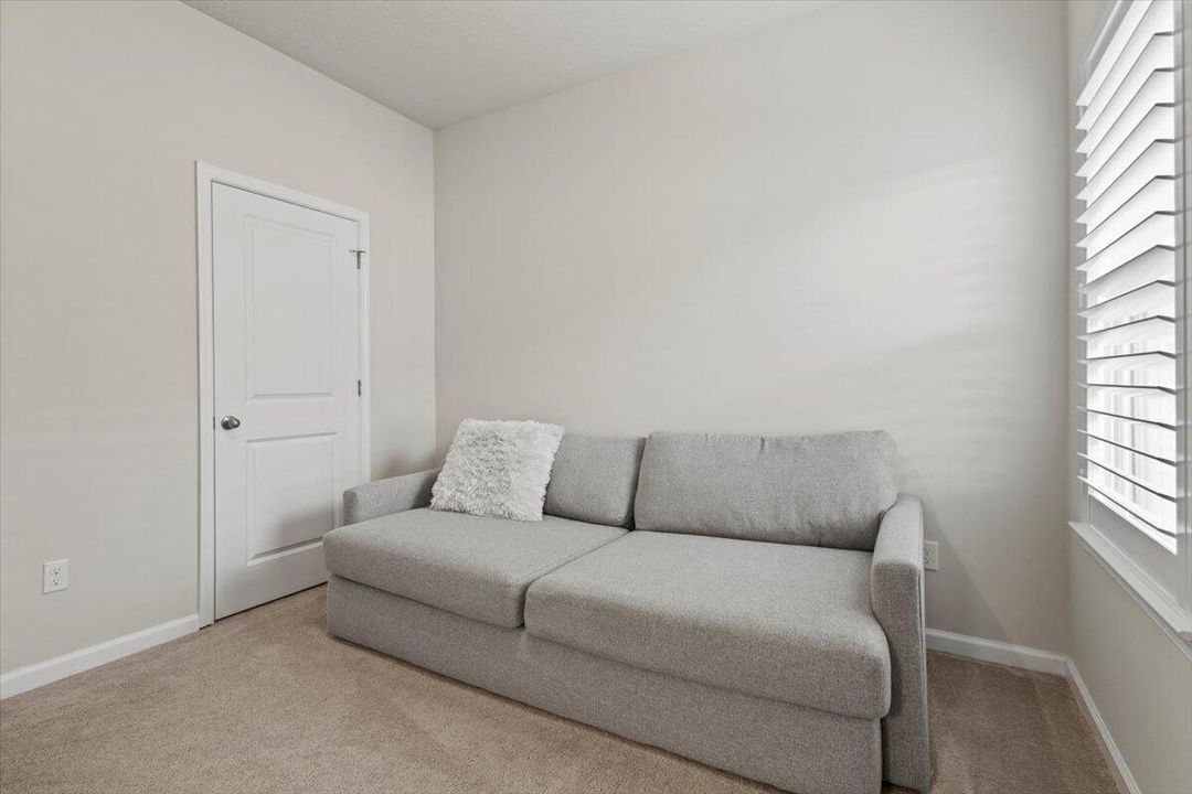 For Sale: $424,000 (4 beds, 2 baths, 1817 Square Feet)