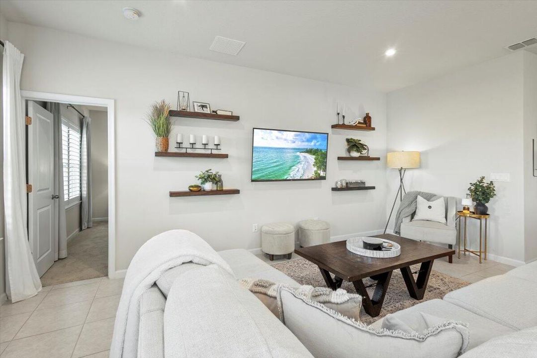 For Sale: $424,000 (4 beds, 2 baths, 1817 Square Feet)