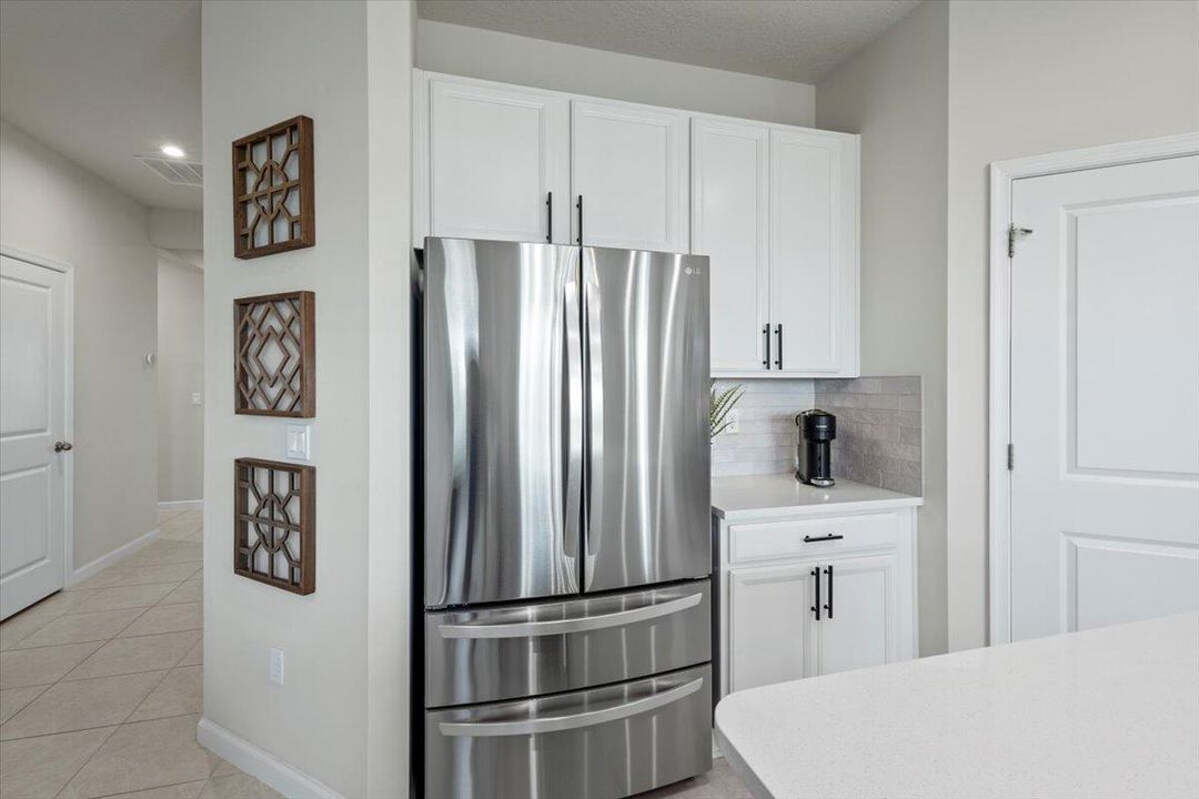 For Sale: $424,000 (4 beds, 2 baths, 1817 Square Feet)