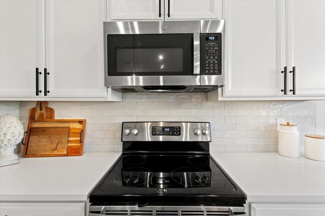 For Sale: $424,000 (4 beds, 2 baths, 1817 Square Feet)