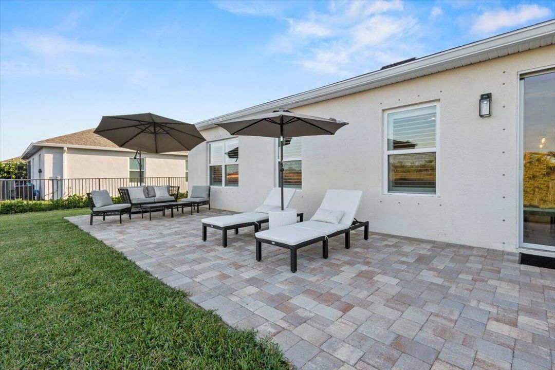 For Sale: $424,000 (4 beds, 2 baths, 1817 Square Feet)