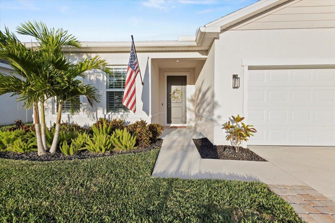 For Sale: $424,000 (4 beds, 2 baths, 1817 Square Feet)