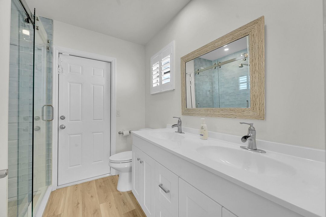 For Sale: $399,000 (3 beds, 2 baths, 1275 Square Feet)