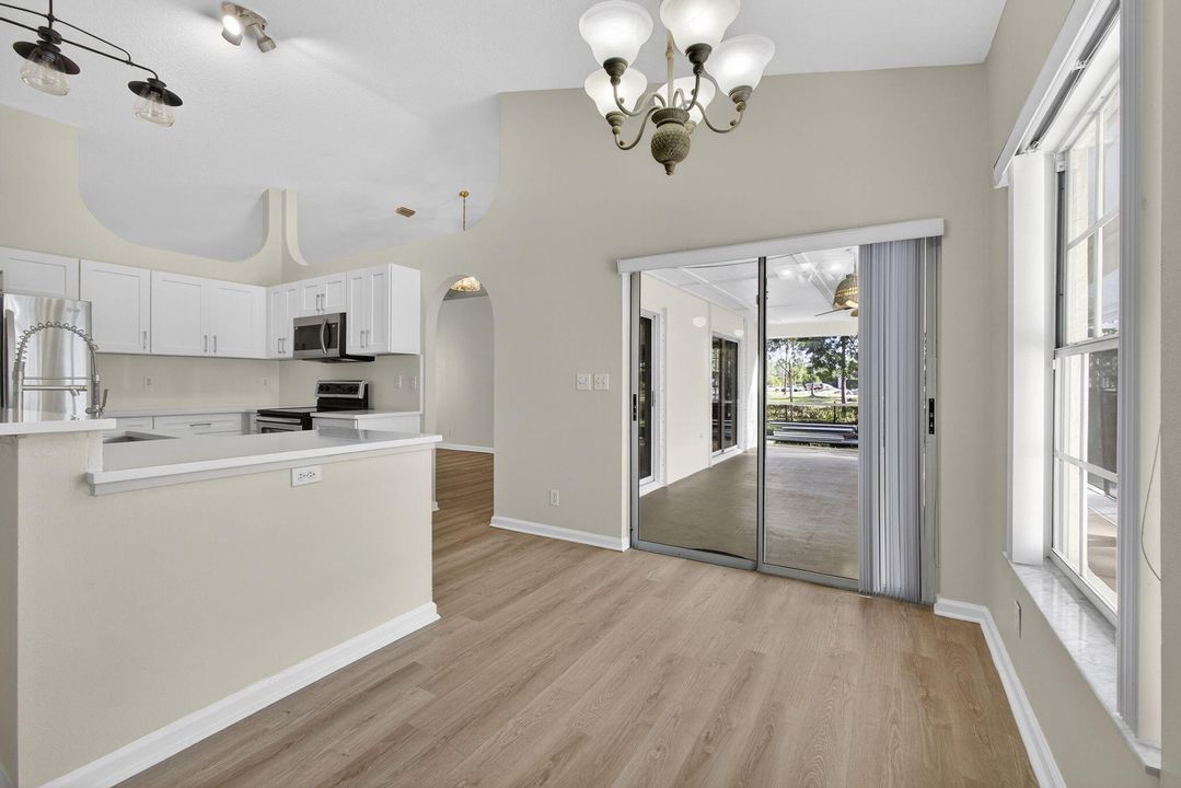 待售: $740,000 (3 贝兹, 2 浴室, 2045 平方英尺)