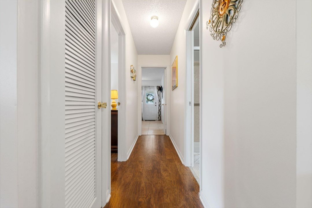 待售: $125,000 (2 贝兹, 2 浴室, 1104 平方英尺)