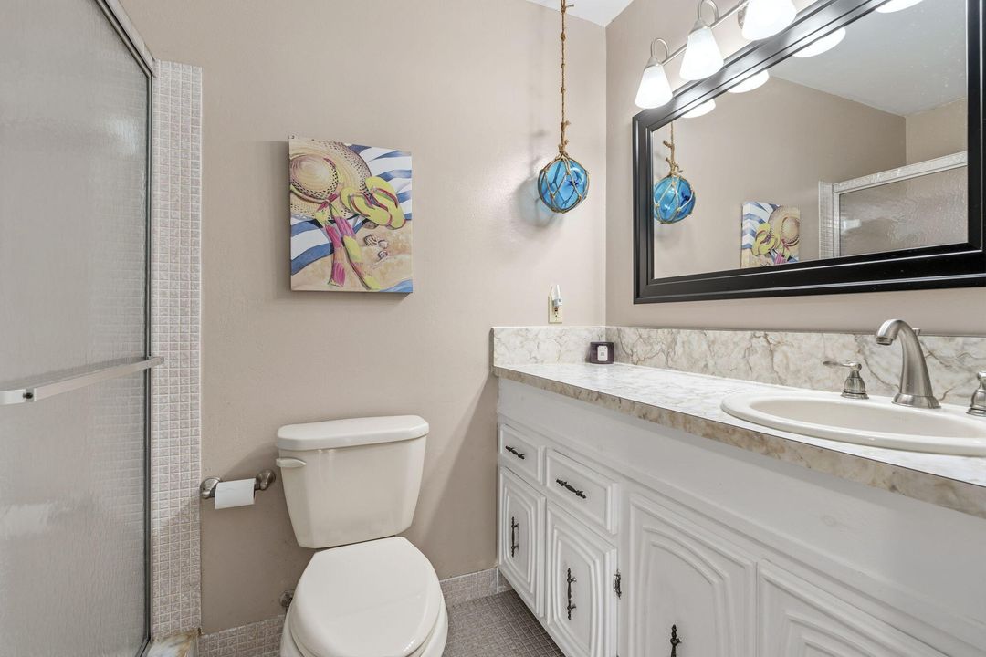 待售: $125,000 (2 贝兹, 2 浴室, 1104 平方英尺)