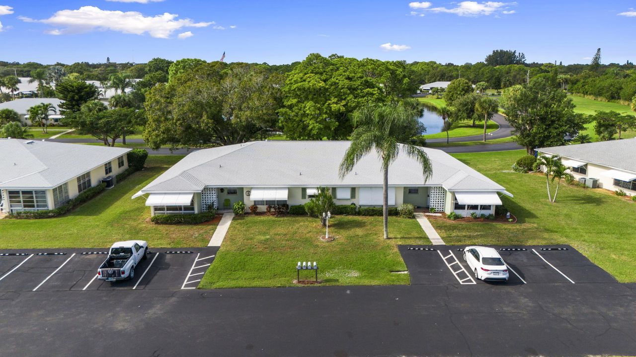 待售: $125,000 (2 贝兹, 2 浴室, 1104 平方英尺)