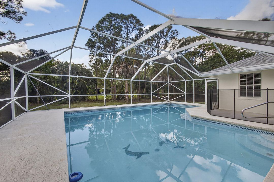 待售: $740,000 (3 贝兹, 2 浴室, 2045 平方英尺)