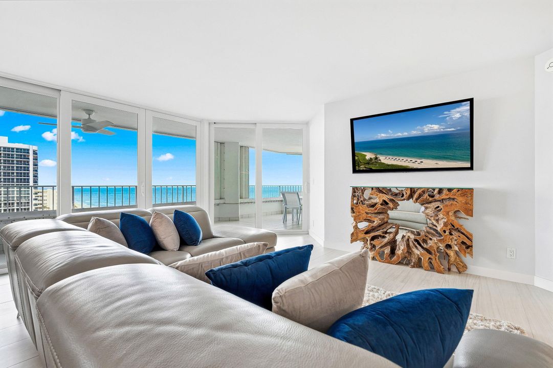 For Sale: $2,240,000 (2 beds, 2 baths, 1479 Square Feet)