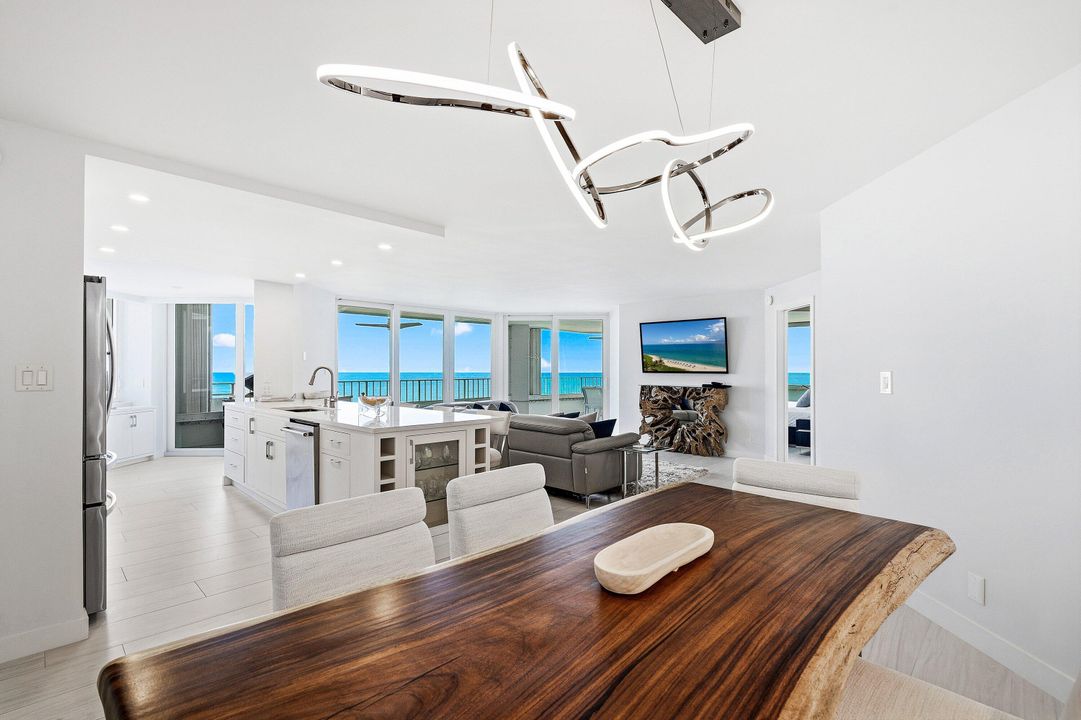 For Sale: $2,240,000 (2 beds, 2 baths, 1479 Square Feet)