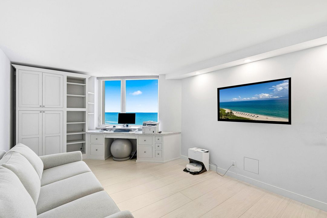 For Sale: $2,240,000 (2 beds, 2 baths, 1479 Square Feet)