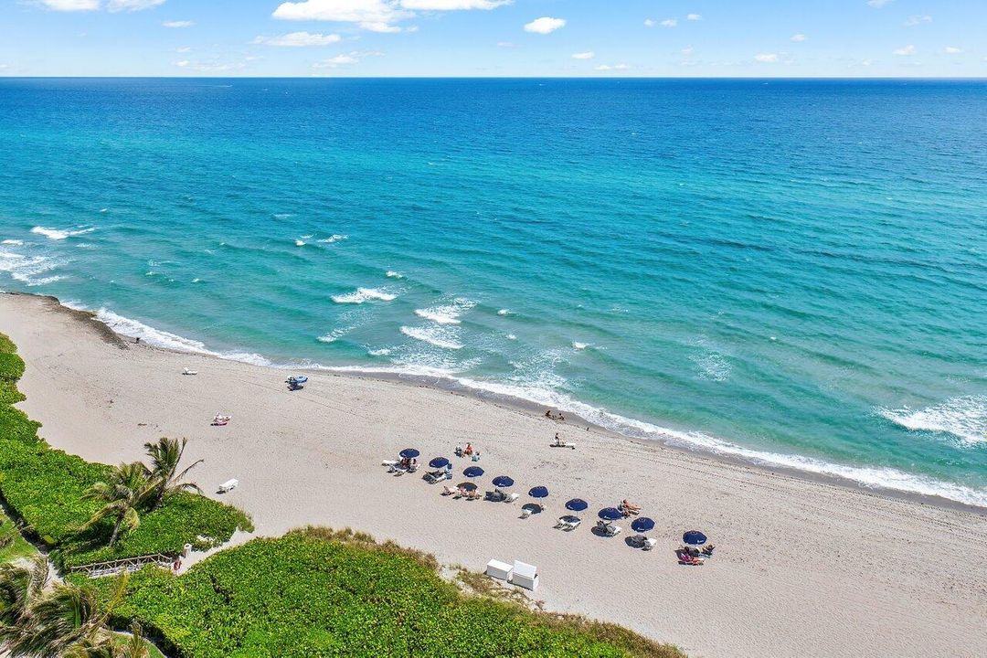 For Sale: $2,240,000 (2 beds, 2 baths, 1479 Square Feet)