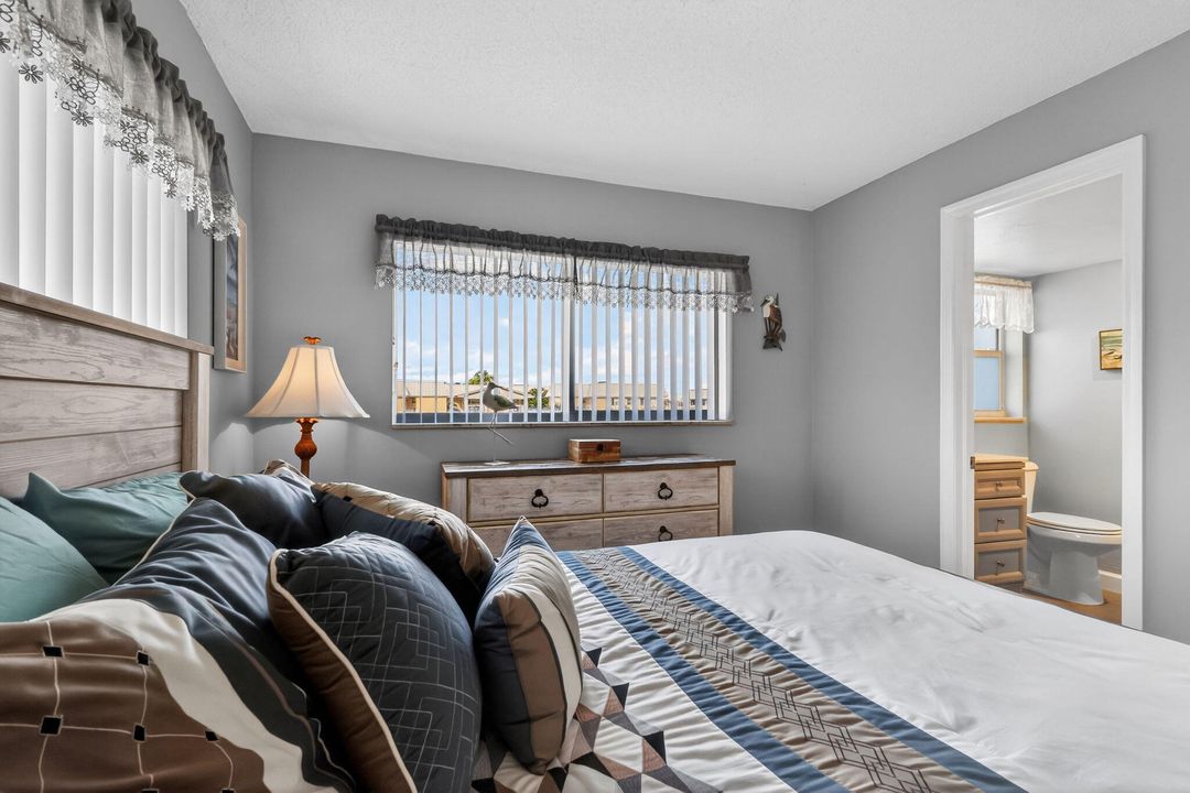 En Venta: $289,000 (2 camas, 2 baños, 1336 Pies cuadrados)