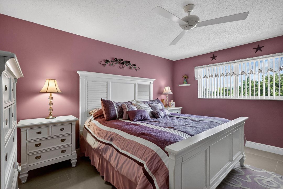 En Venta: $289,000 (2 camas, 2 baños, 1336 Pies cuadrados)