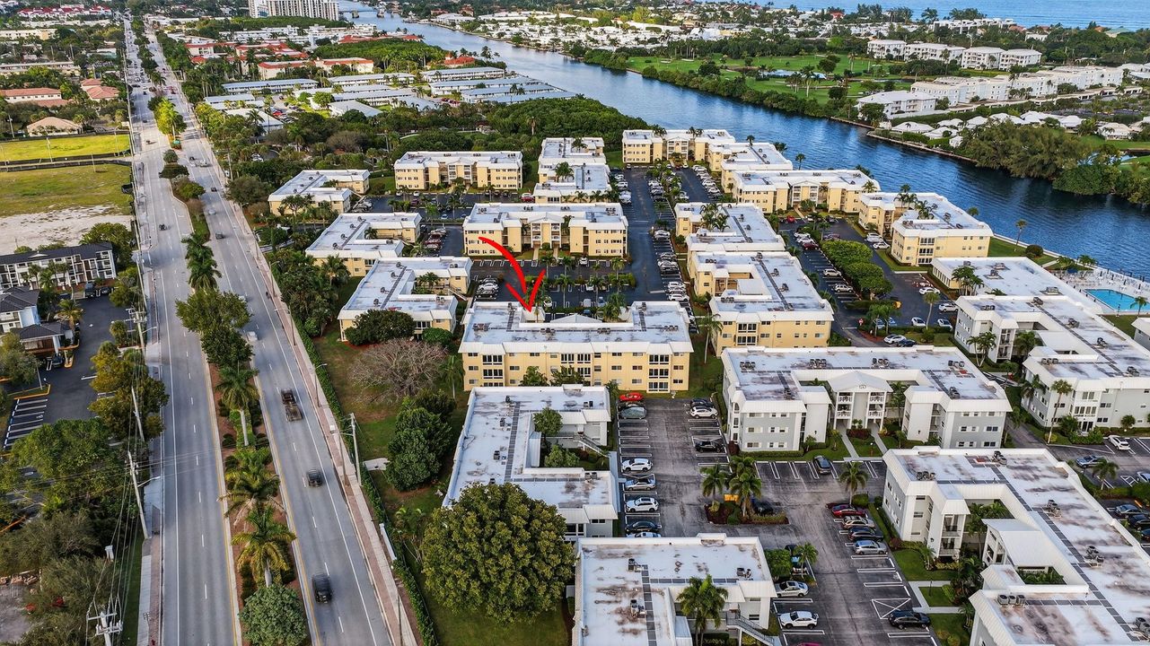 En Venta: $289,000 (2 camas, 2 baños, 1336 Pies cuadrados)