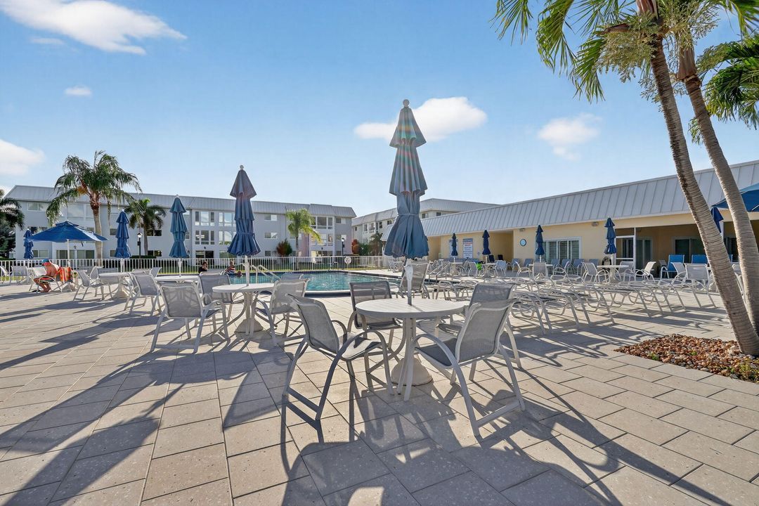 En Venta: $289,000 (2 camas, 2 baños, 1336 Pies cuadrados)