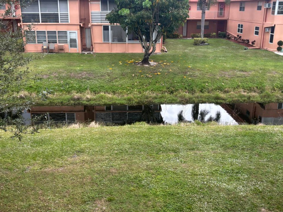 For Rent: $1,650 (2 beds, 2 baths, 883 Square Feet)