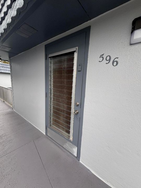 For Rent: $1,650 (2 beds, 2 baths, 883 Square Feet)