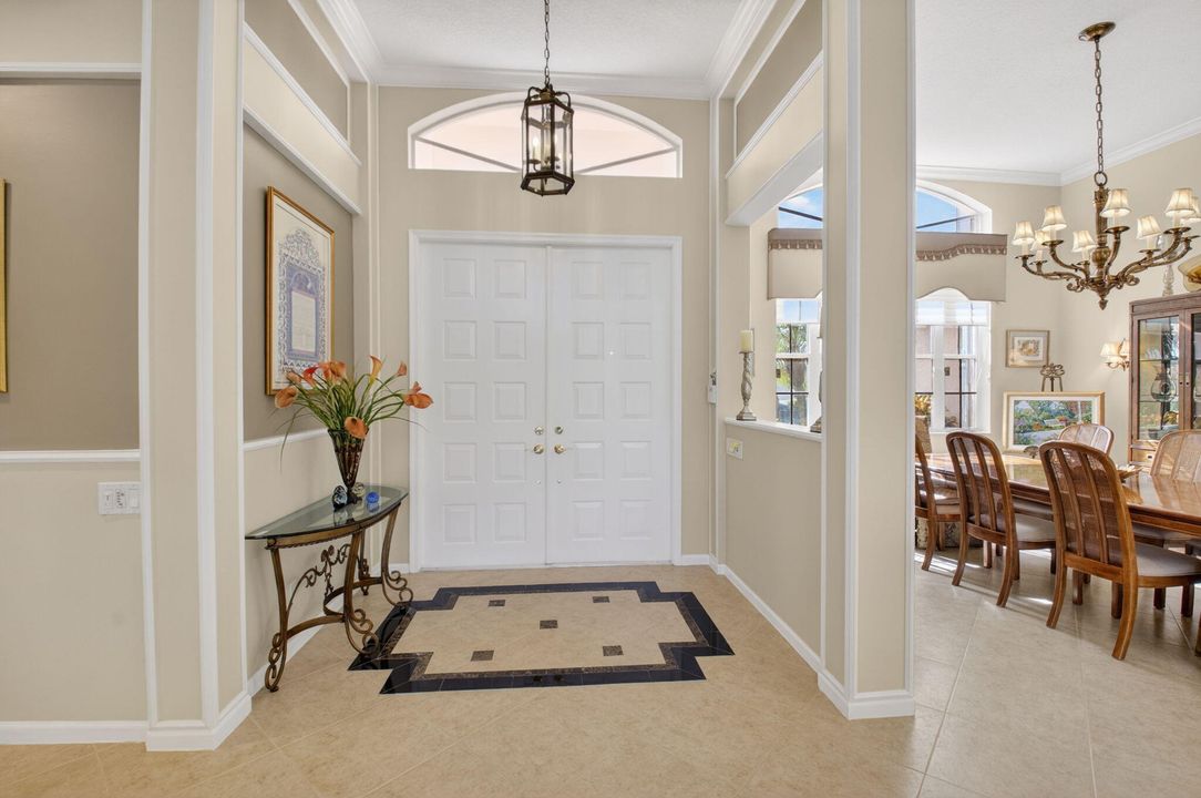 En Venta: $590,000 (3 camas, 2 baños, 2445 Pies cuadrados)