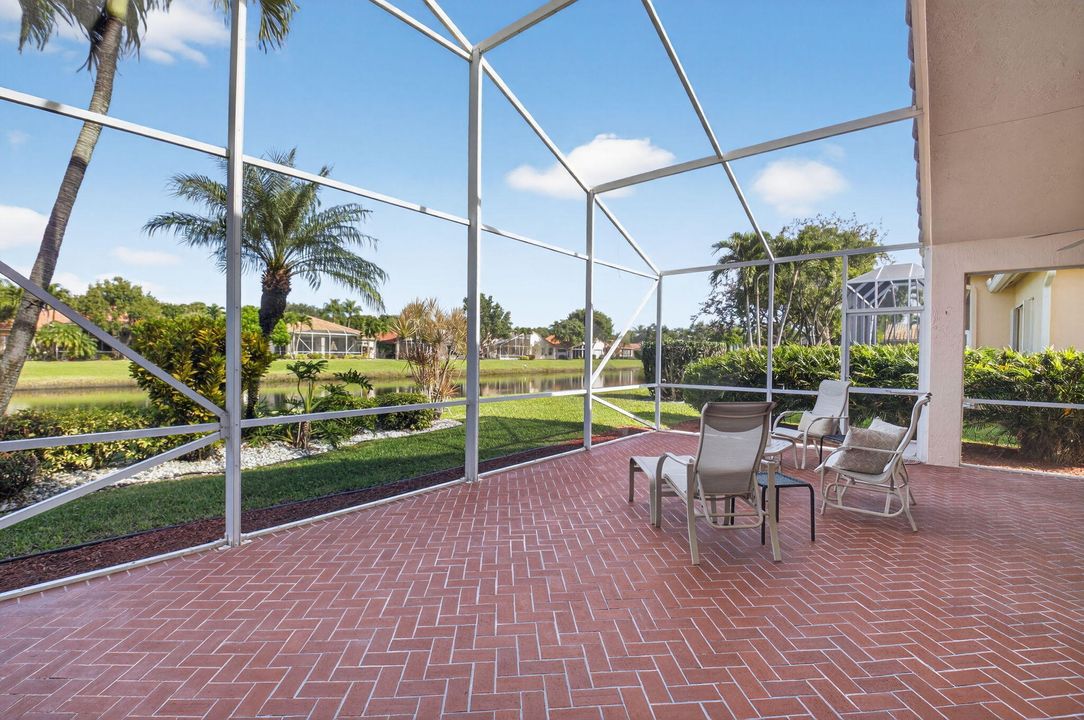 En Venta: $590,000 (3 camas, 2 baños, 2445 Pies cuadrados)