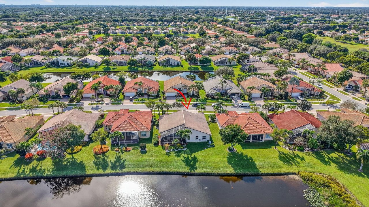 En Venta: $590,000 (3 camas, 2 baños, 2445 Pies cuadrados)