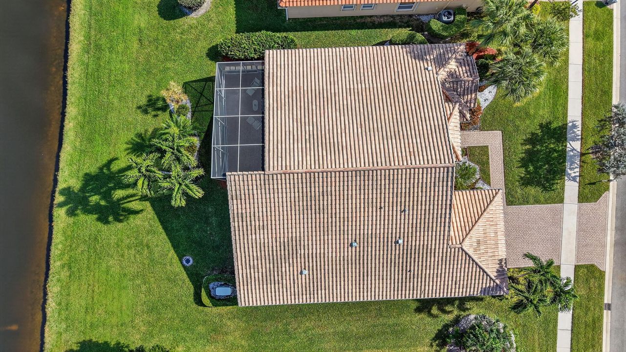 En Venta: $590,000 (3 camas, 2 baños, 2445 Pies cuadrados)