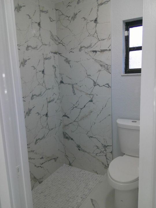 For Sale: $399,900 (3 beds, 2 baths, 1759 Square Feet)