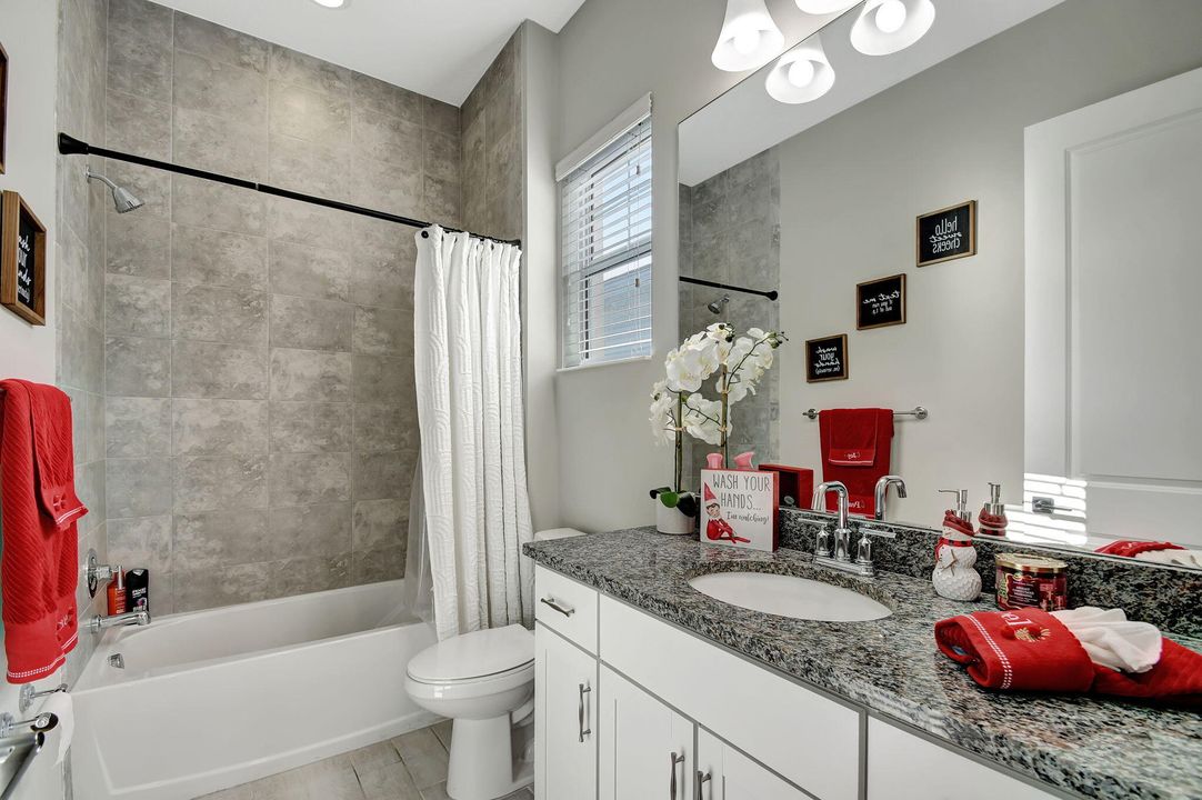 待售: $835,000 (3 贝兹, 4 浴室, 2410 平方英尺)