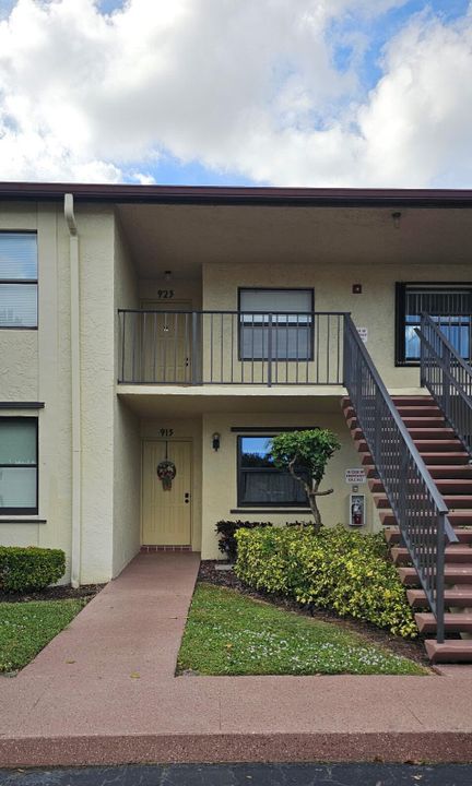 В аренду: $1,950 (2 спален, 2 ванн, 1360 Квадратных фут)