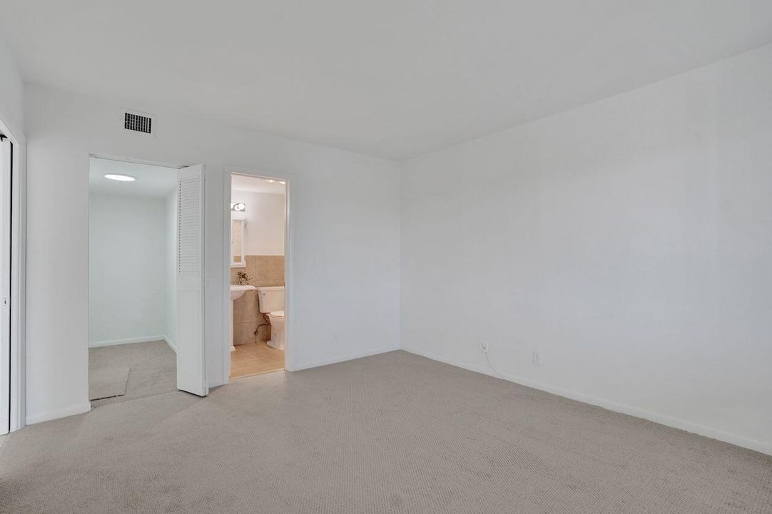 待售: $519,000 (2 贝兹, 2 浴室, 1166 平方英尺)