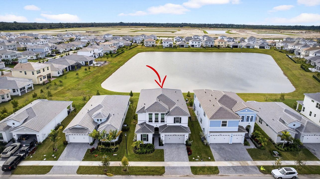 For Sale: $980,000 (5 beds, 5 baths, 4008 Square Feet)