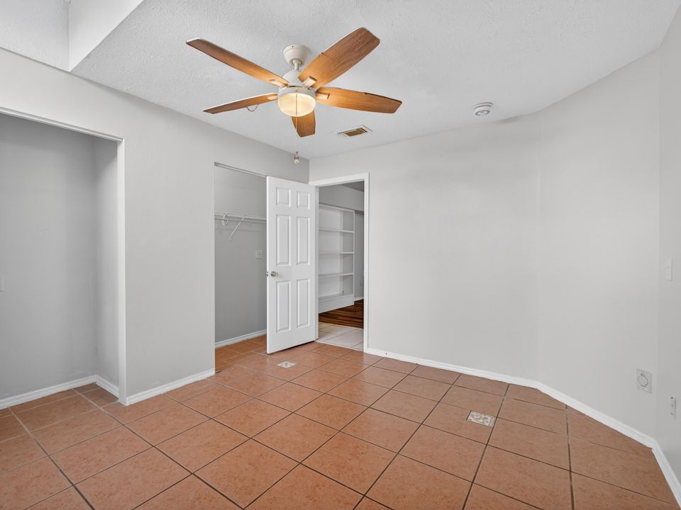 For Rent: $2,750 (3 beds, 2 baths, 2502 Square Feet)