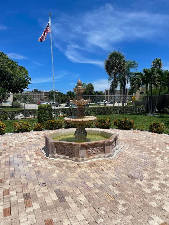 В аренду: $1,375 (1 спален, 1 ванн, 775 Квадратных фут)