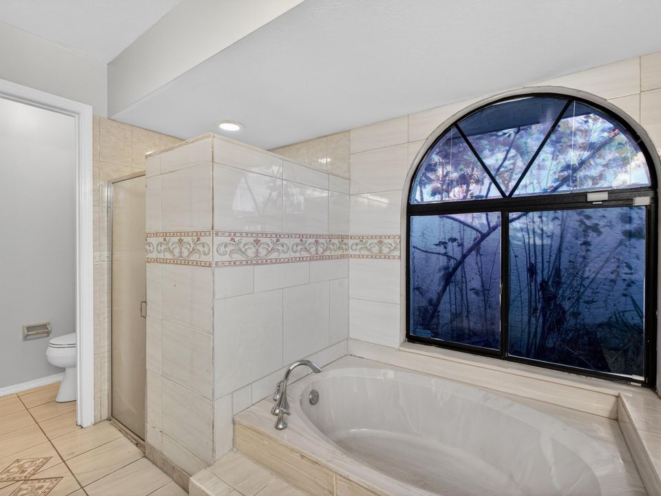 For Rent: $2,750 (3 beds, 2 baths, 2502 Square Feet)