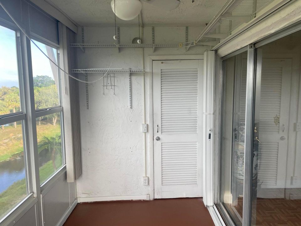 В аренду: $1,375 (1 спален, 1 ванн, 775 Квадратных фут)